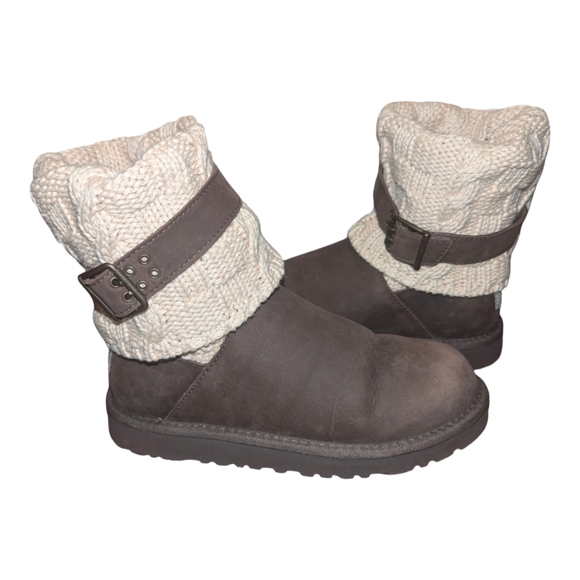 UGG Cassidee Chocolate Boots Size 6.5 Women - Picture 13 of 15
